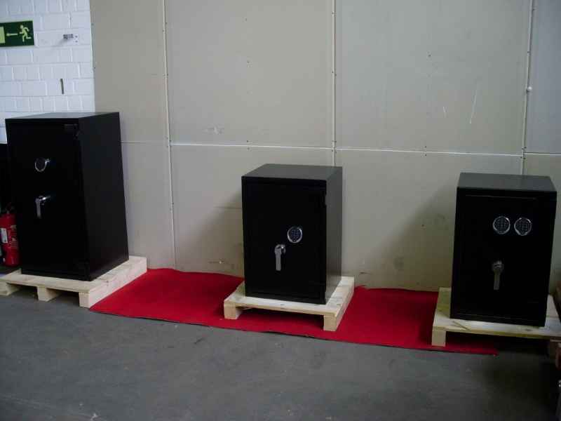 Verschiedene Größen VdS Grad 1-4, 120-800 kg